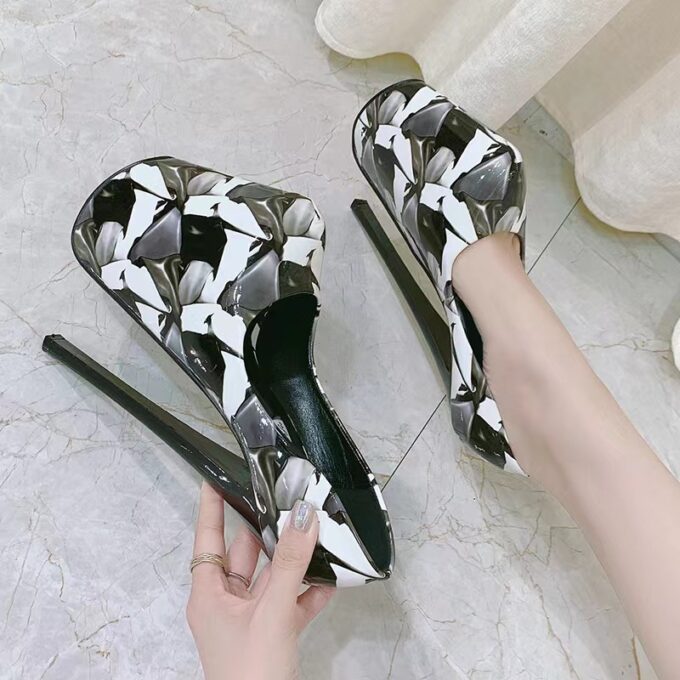 Pantofi Sexy Black-White Marime 39 1 Pantofi Sexy Black-White Marime 39