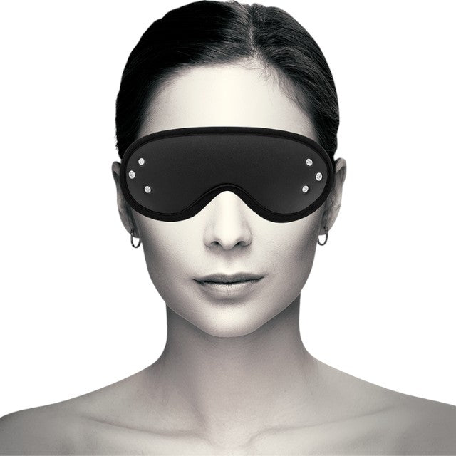Mască COQUETTE Fantasy Blind Mask, pentru jocuri erotice BDSM, din piele vegană, ajustabilă, culoare negru 1 Mască COQUETTE Fantasy Blind Mask, pentru jocuri erotice BDSM, din piele vegană, ajustabilă, culoare negru