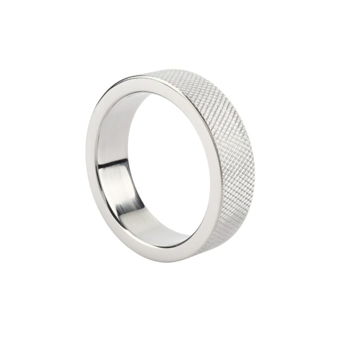 Inel pentru penis MR. STEEL CrissCross C-Ring, cu design geometric, din oțel inoxidabil, diametru 4.5 cm (mic), argintiu 1 Inel pentru penis MR. STEEL CrissCross C-Ring, cu design geometric, din oțel inoxidabil, diametru 4.5 cm (mic), argintiu