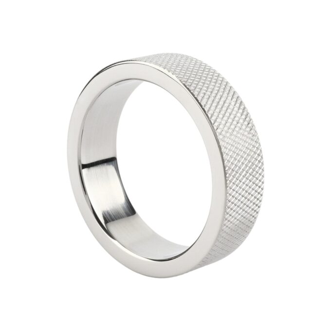 Inel pentru penis MR. STEEL CrissCross C-Ring, cu design geometric, din oțel inoxidabil, diametru 5.5 cm (mare), argintiu 1 Inel pentru penis MR. STEEL CrissCross C-Ring, cu design geometric, din oțel inoxidabil, diametru 5.5 cm (mare), argintiu